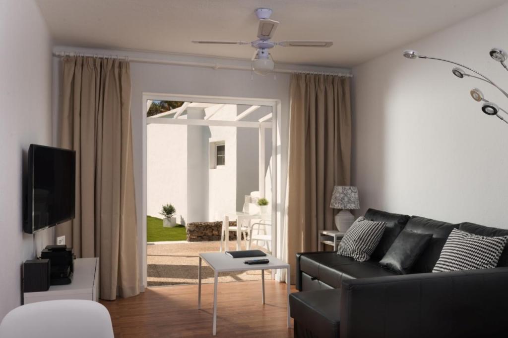 Villas New Lanzasuites Playa Blanca  Bagian luar foto