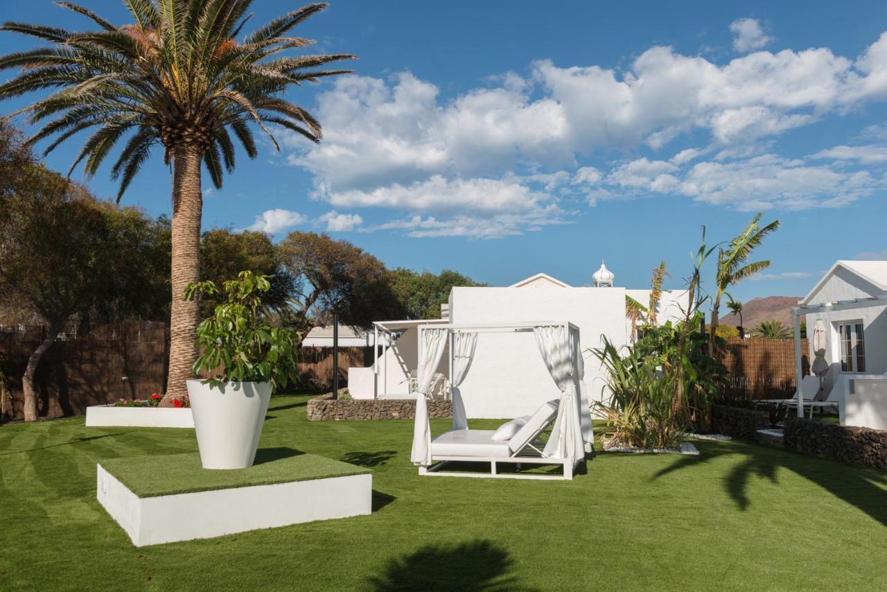 Villas New Lanzasuites Playa Blanca  Bagian luar foto