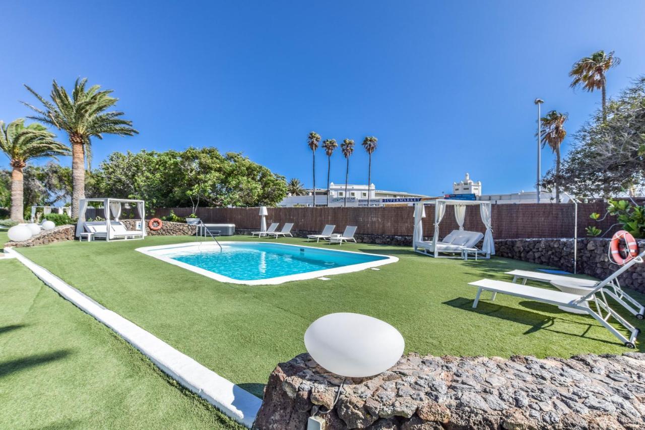 Villas New Lanzasuites Playa Blanca  Bagian luar foto