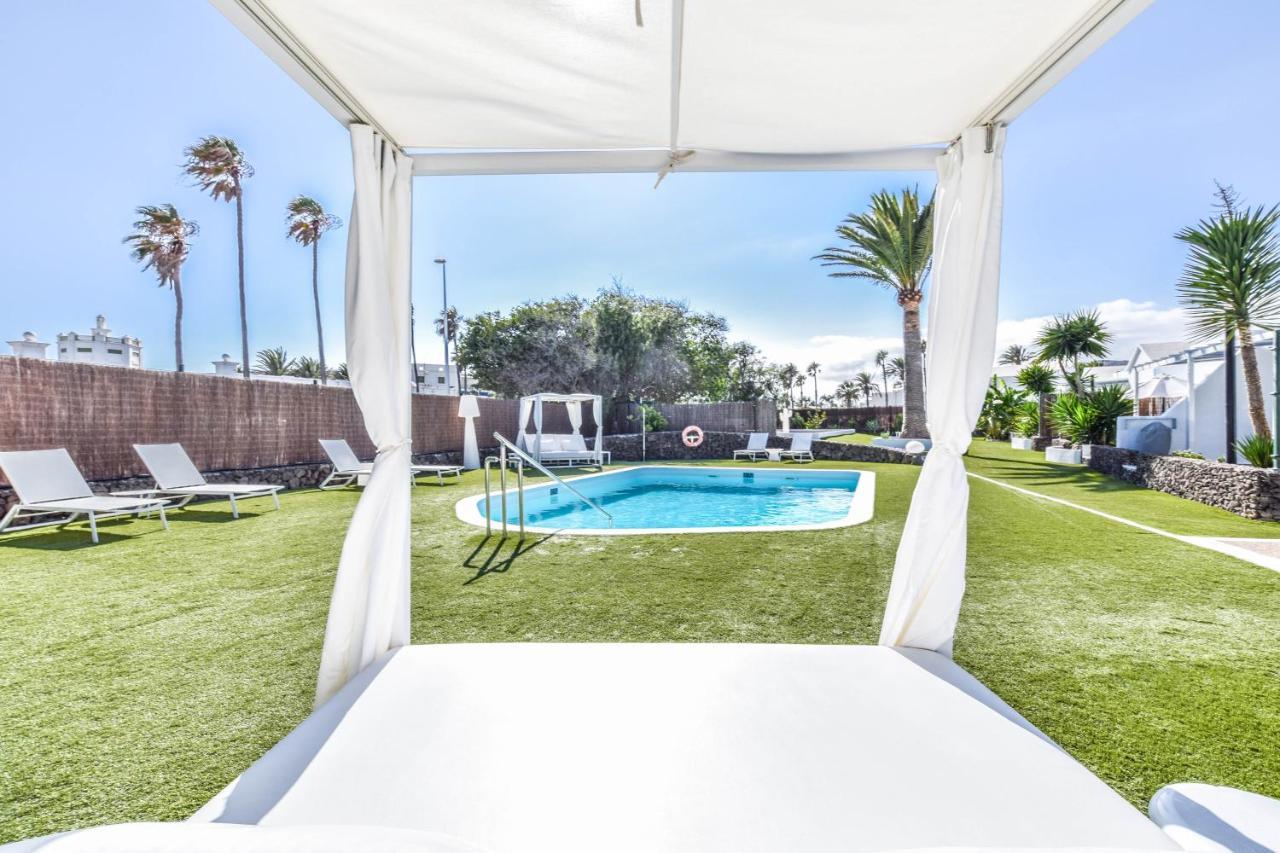 Villas New Lanzasuites Playa Blanca  Bagian luar foto