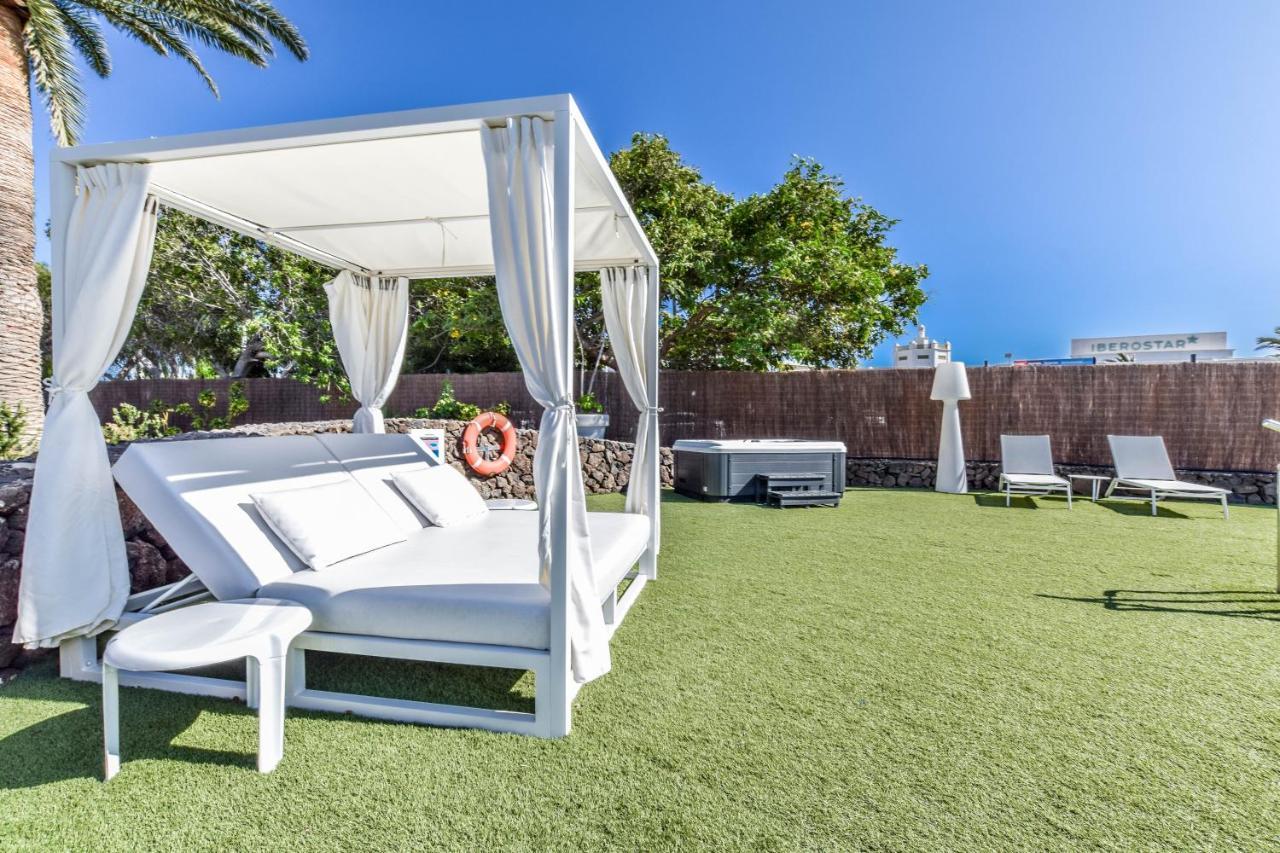 Villas New Lanzasuites Playa Blanca  Bagian luar foto