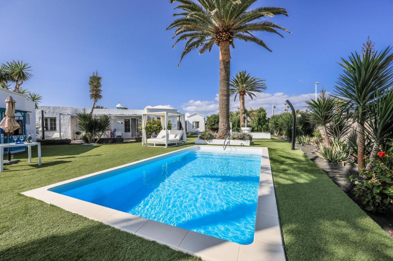 Villas New Lanzasuites Playa Blanca  Bagian luar foto