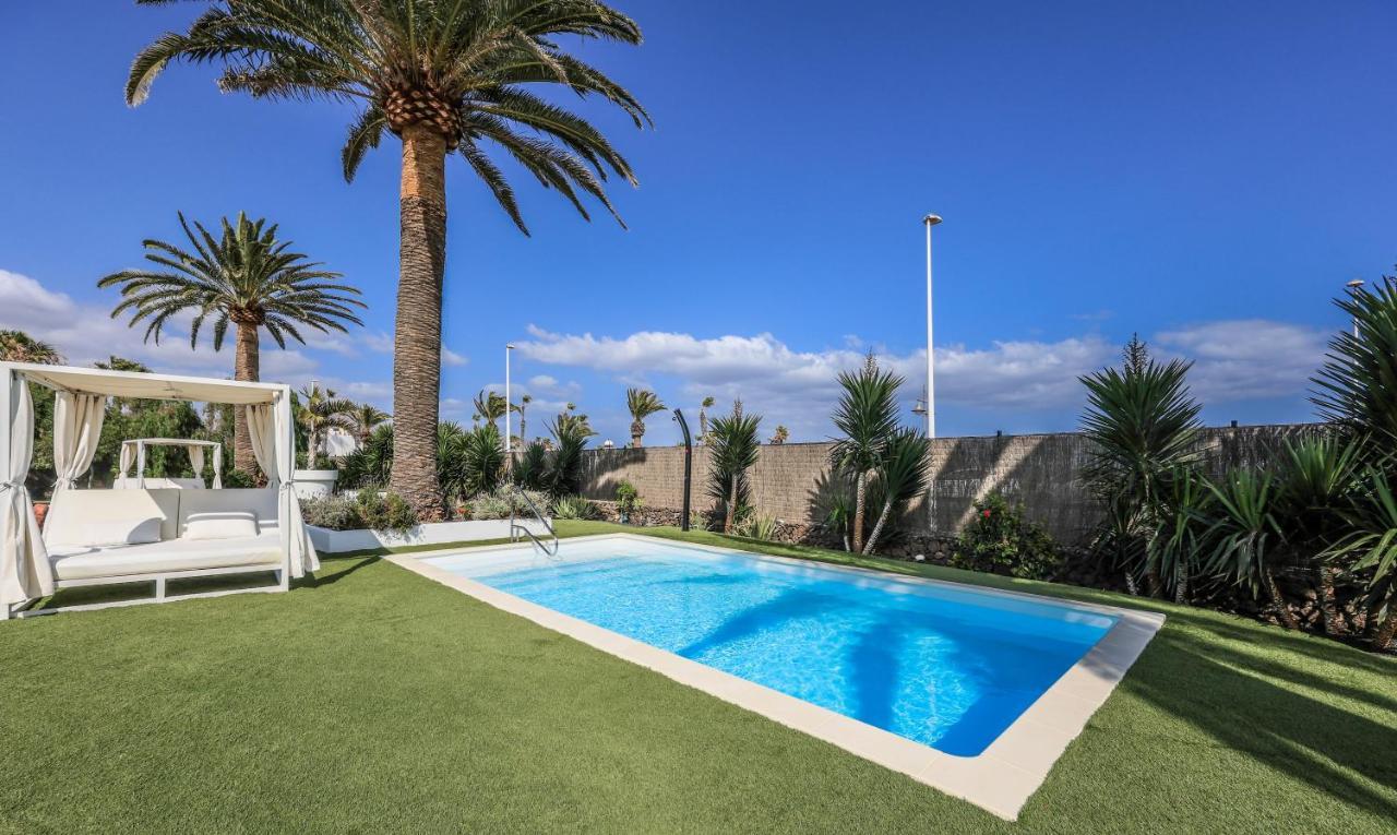 Villas New Lanzasuites Playa Blanca  Bagian luar foto